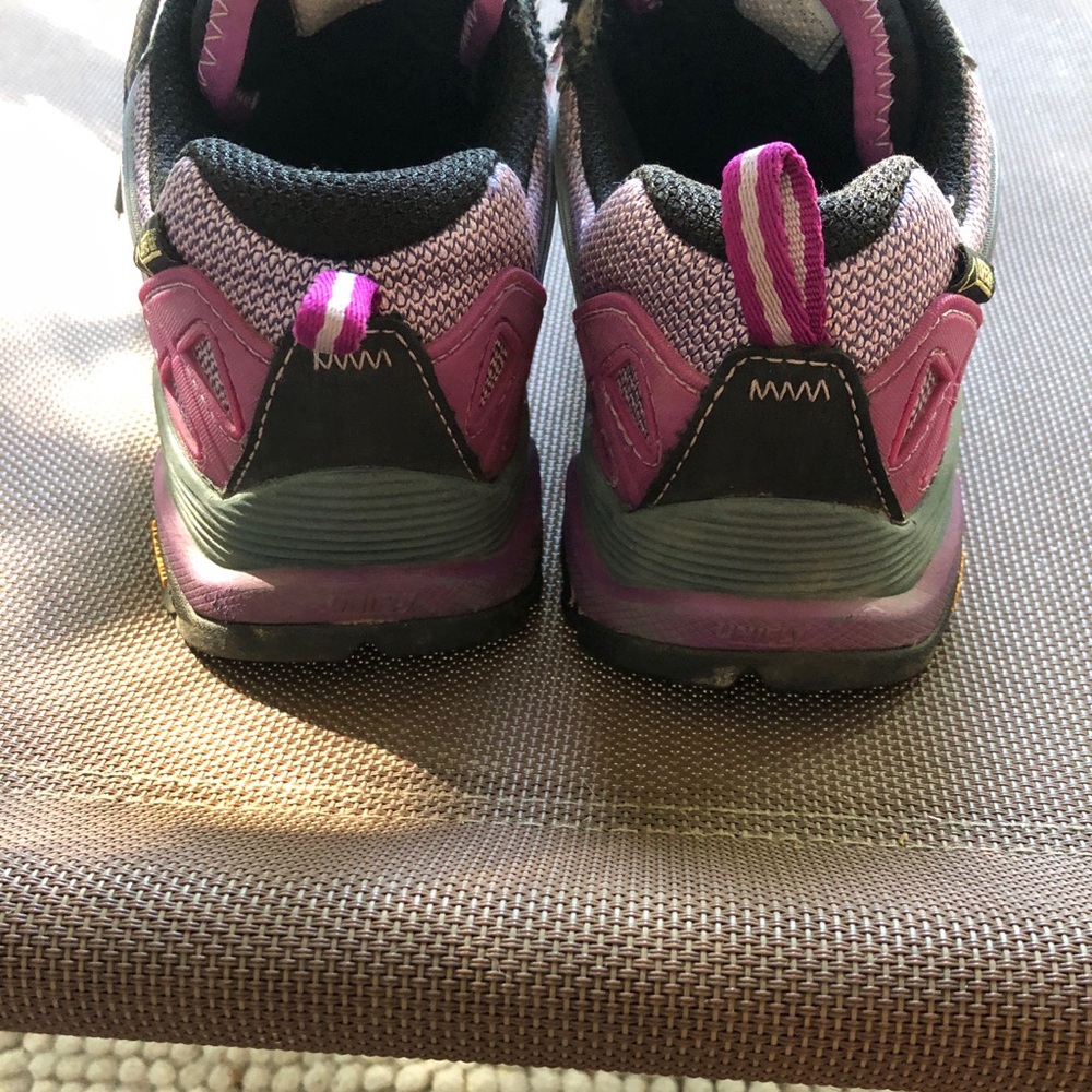 Merrell - Picture 2 of 8